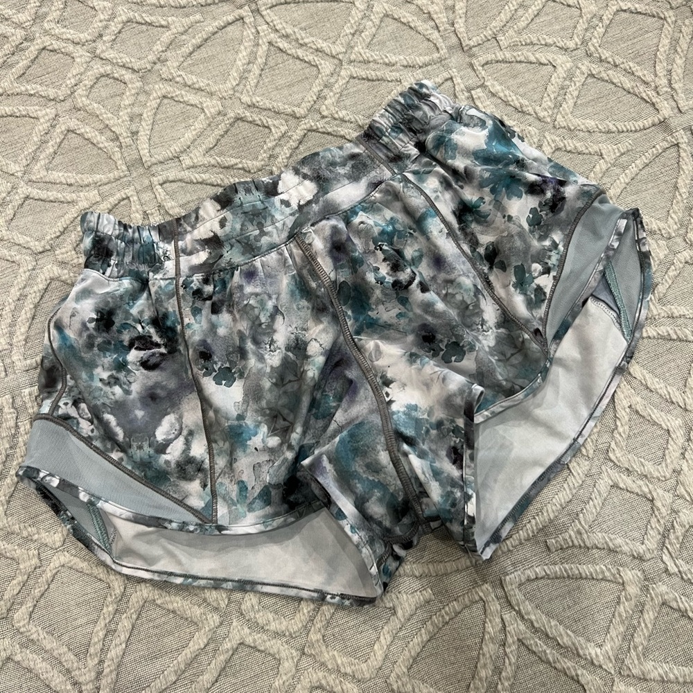 Lululemon Hotty Hot Shorts